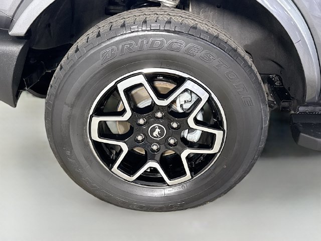 Used 2023 Ford Bronco Outer Banks AWD/4WD image 37