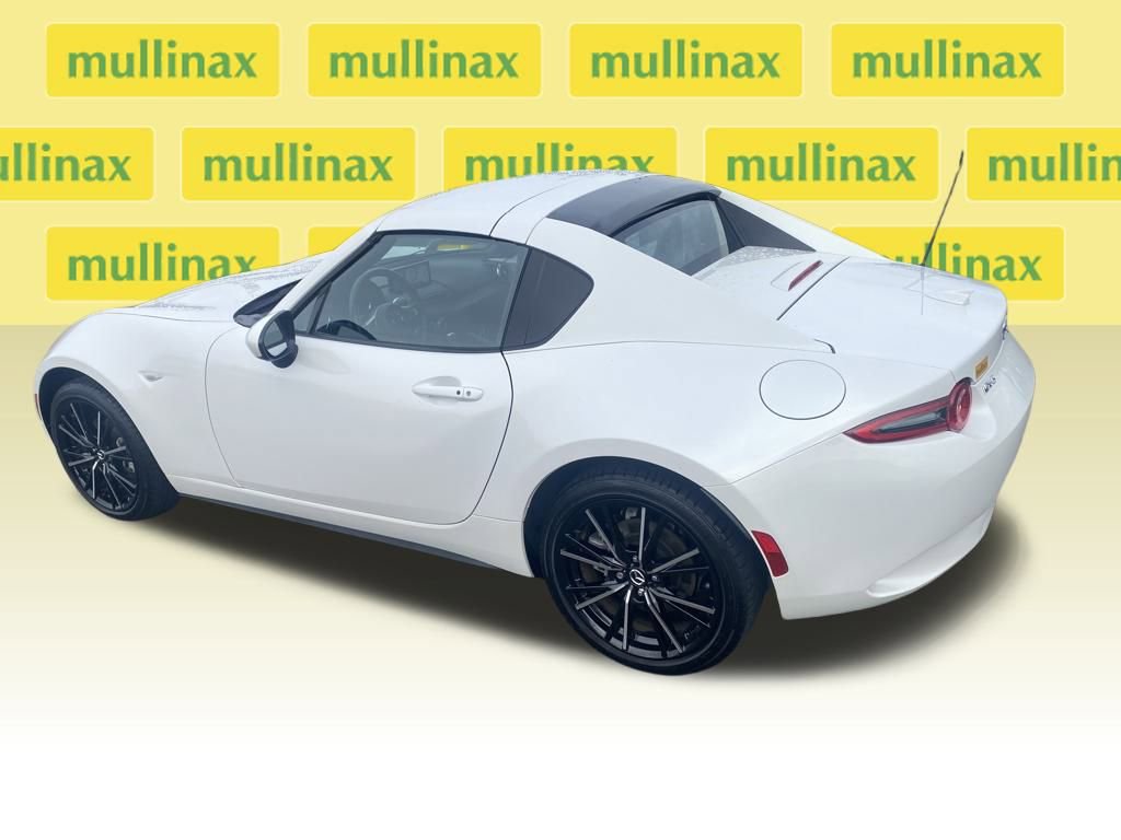 Used 2024 MAZDA MX-5 Miata RF Grand Touring w/ Weather Package image 9