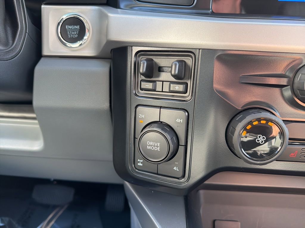 New 2026 Ford F250 XLT w/ XLT Premium Package AWD/4WD image 34
