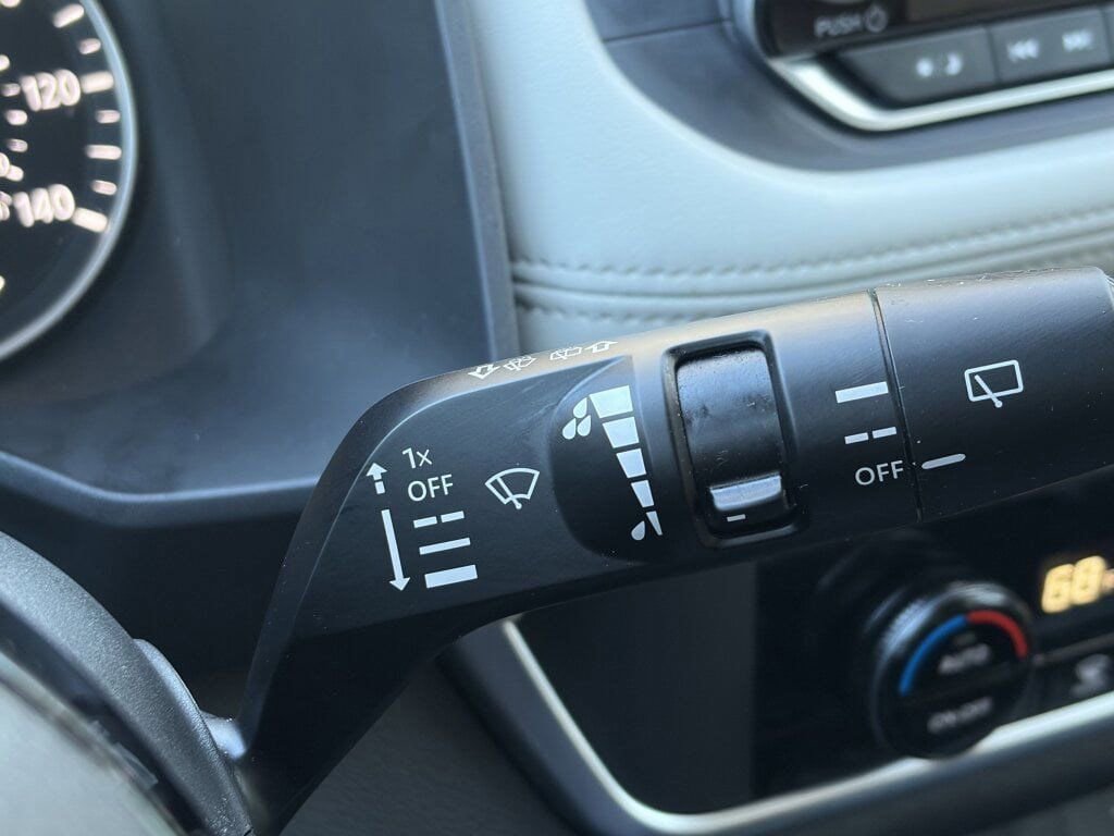 Certified 2023 Nissan Rogue SV image 19