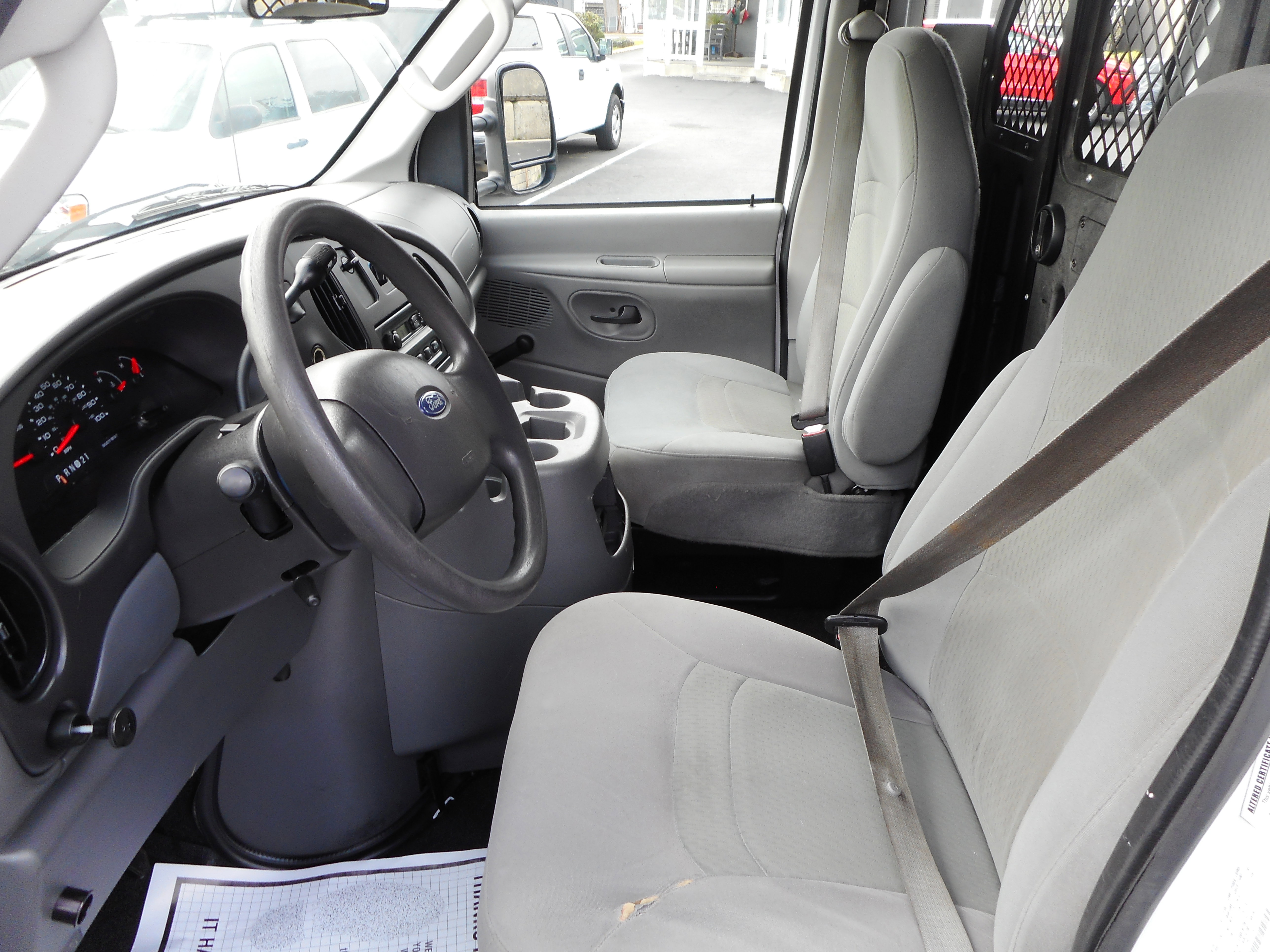 Used 2008 Ford E-350 and Econoline 350 Super Duty image 12