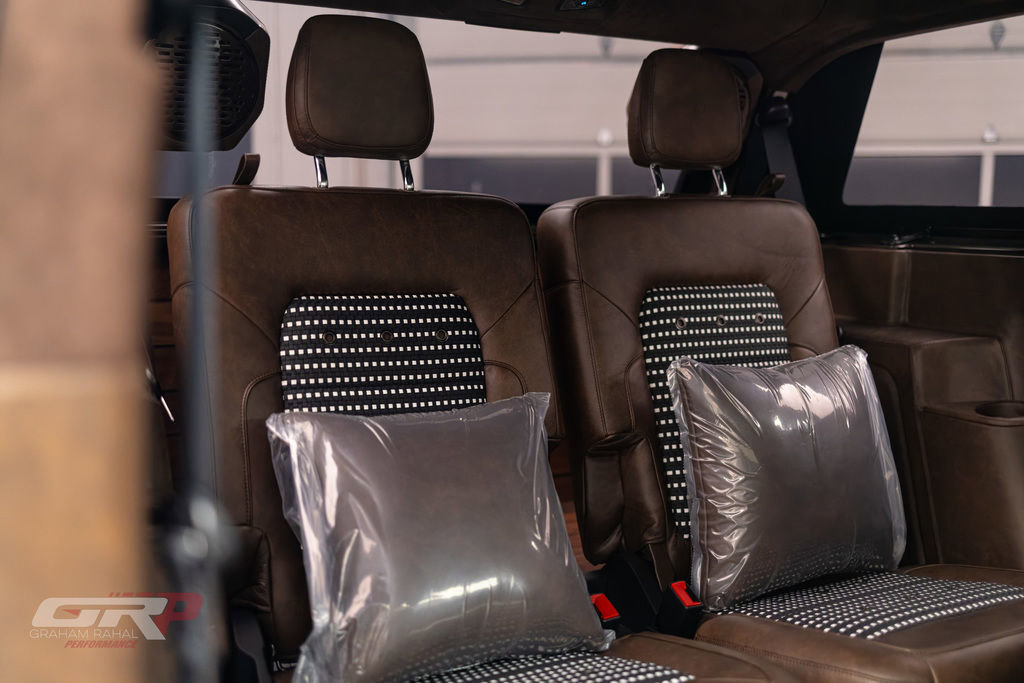 Used 2025 Ford Bronco Badlands image 32