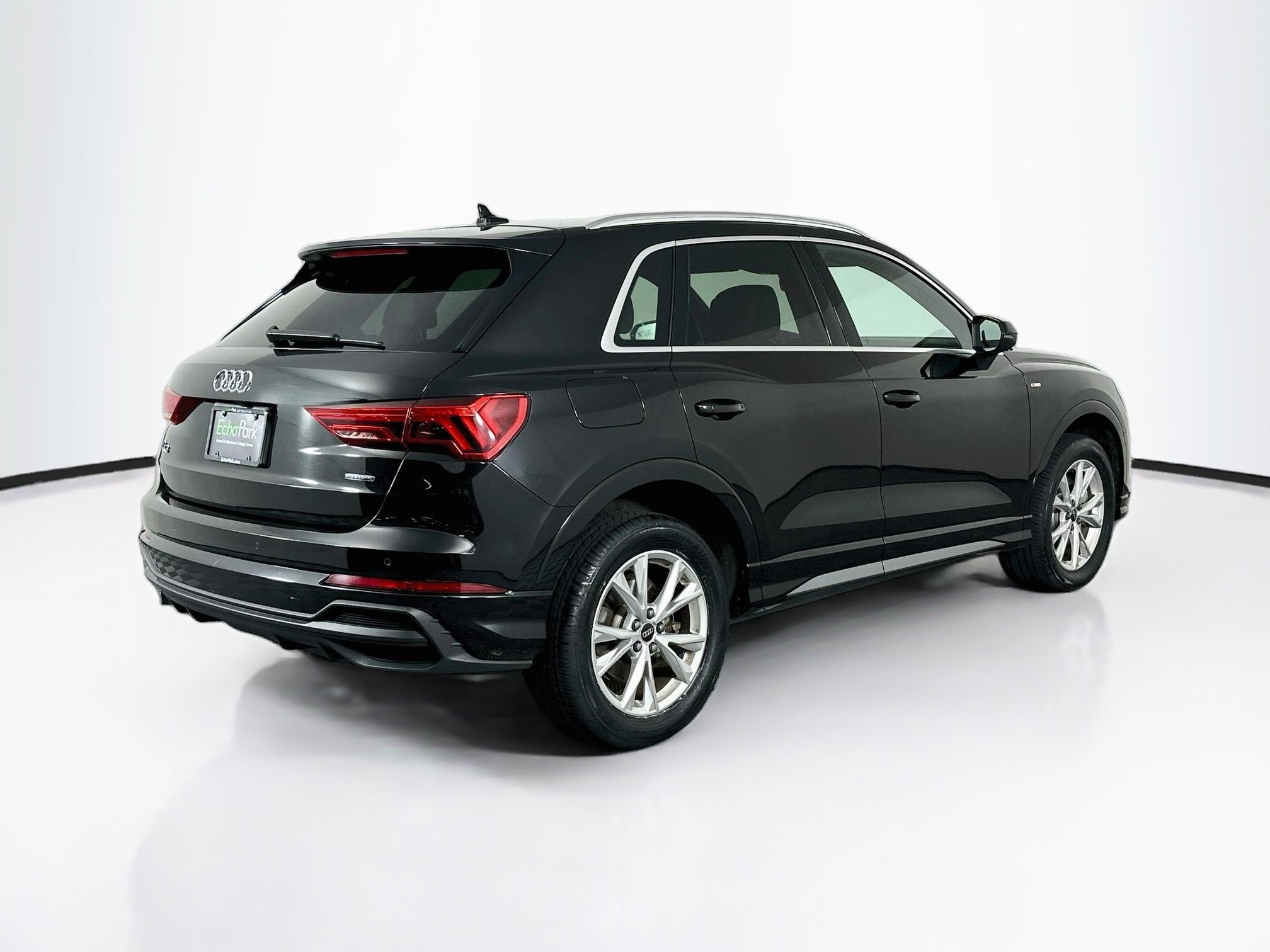 Used 2025 Audi Q3 2.0T Premium AWD/4WD image 9