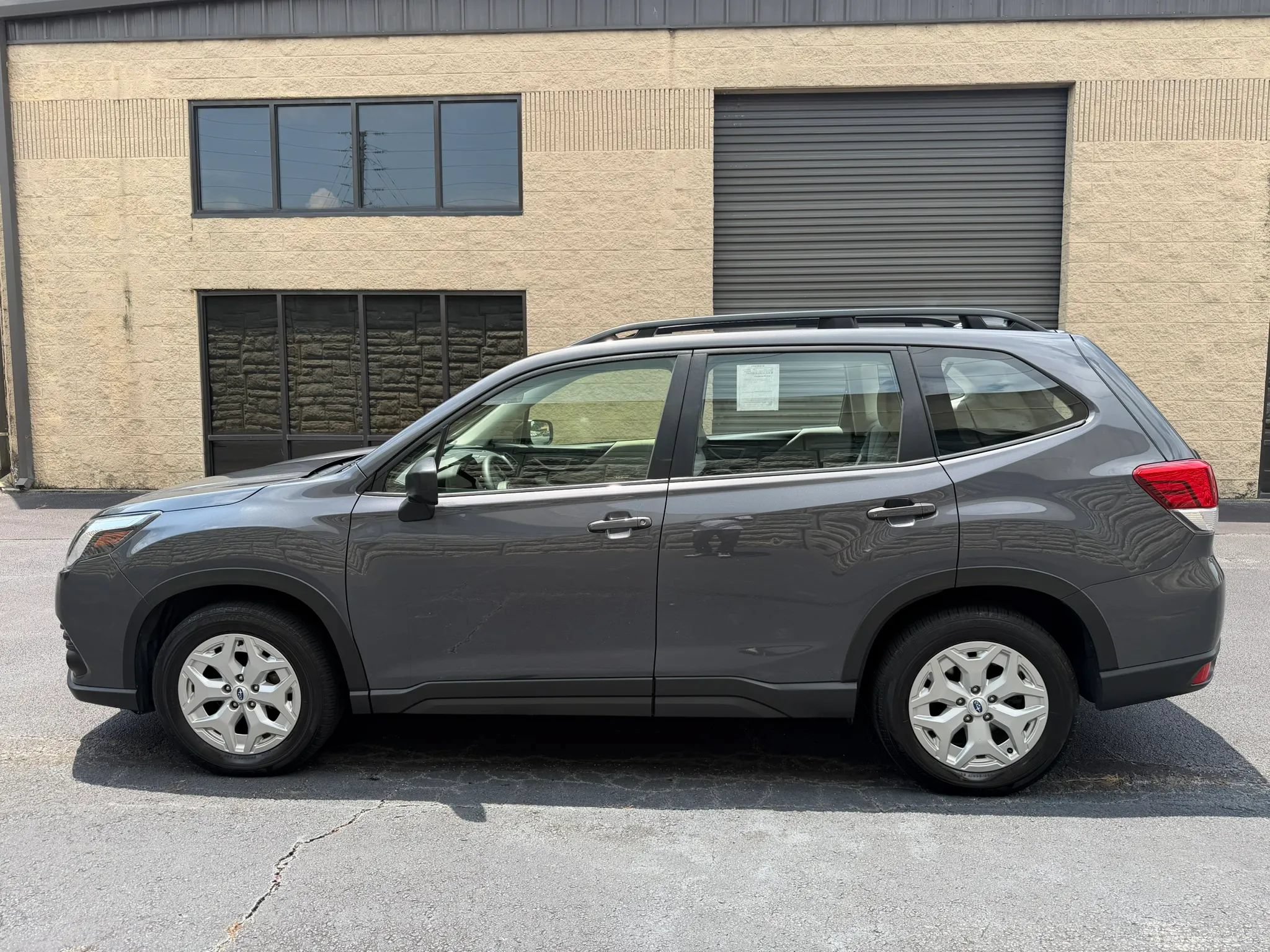 Used 2023 Subaru Forester AWD/4WD image 3