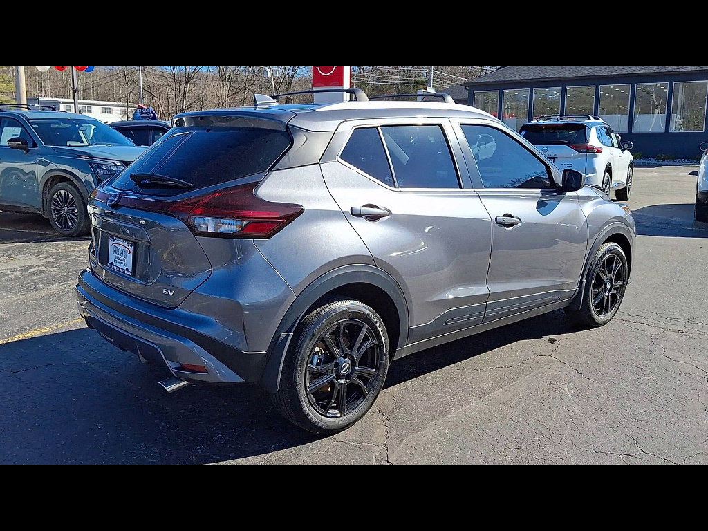 Certified 2024 Nissan Kicks SV w/ Interior Electronics Package image 8
