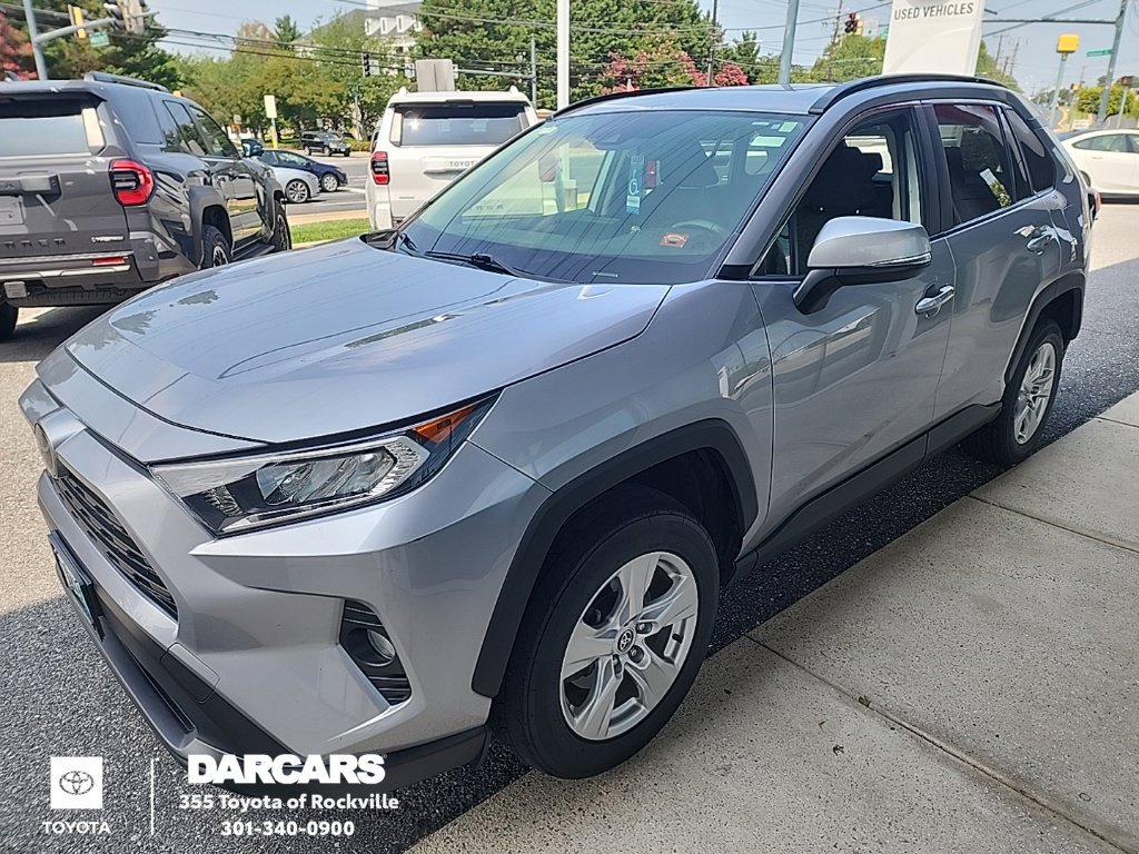 Used 2021 Toyota RAV4 XLE w/ Convenience Package AWD/4WD image 1