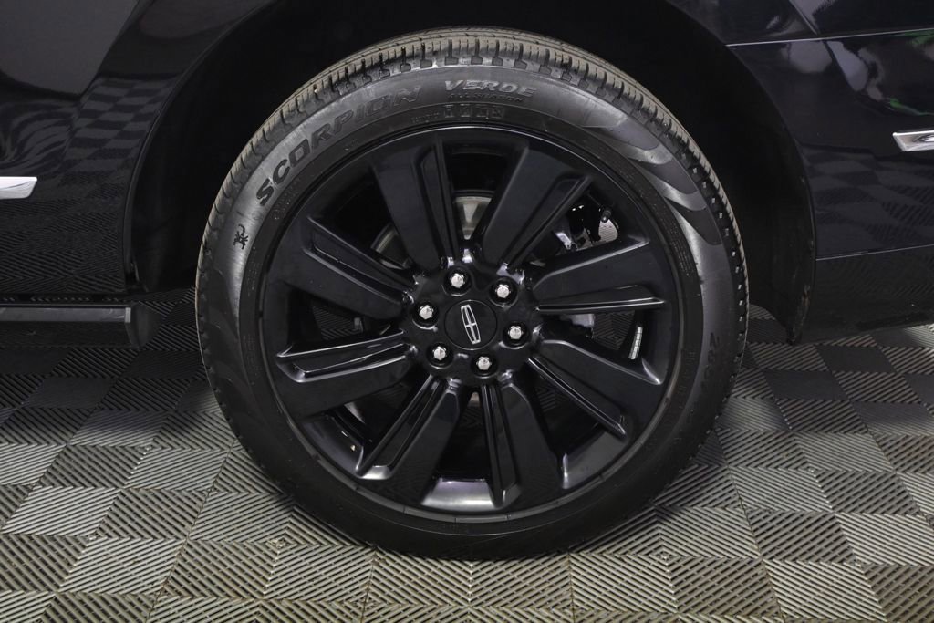 Certified 2023 Lincoln Navigator Reserve w/ Monochromatic Package image 21