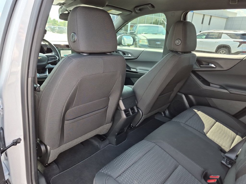 New 2027 Chevrolet Equinox LT FWD image 33