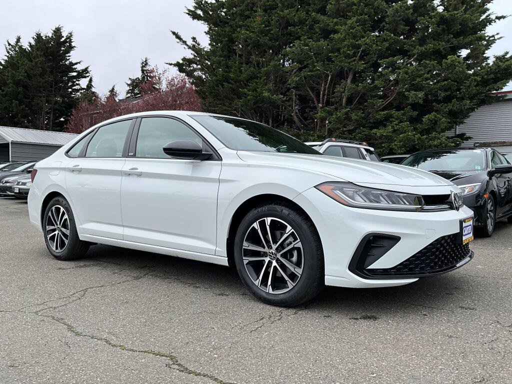 New 2026 Volkswagen Jetta Sport image 2