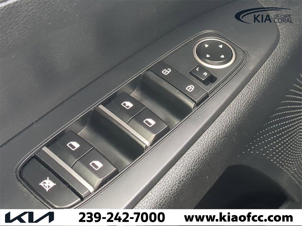 Used 2020 Kia Forte LXS image 20