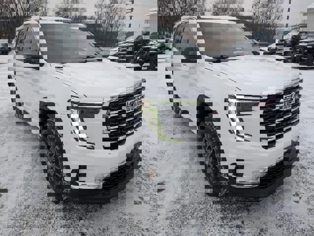 Used 2025 GMC Acadia Elevation image 3
