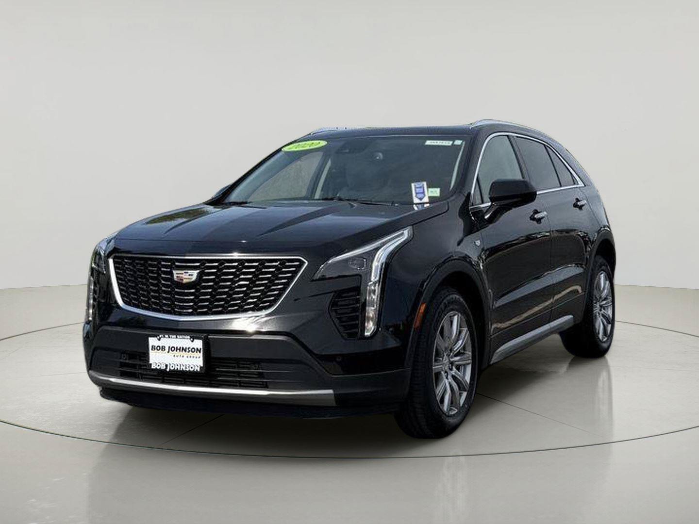 Used 2020 Cadillac XT4 Premium Luxury w/ Cold Weather Package FWD image 5
