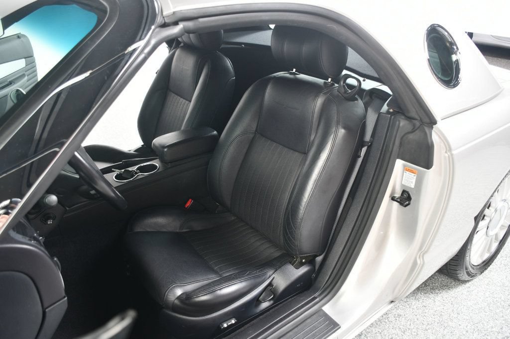 Used 2004 Ford Thunderbird RWD image 42