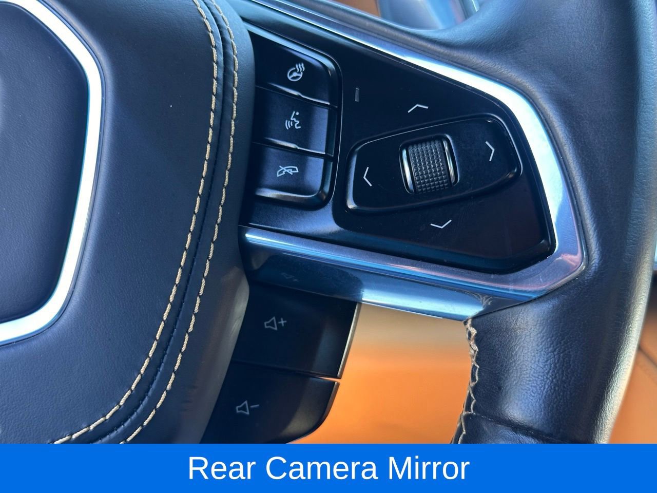 Used 2020 Chevrolet Corvette Stingray Premium Cpe w/ 3LT Preferred Equipment Group image 21