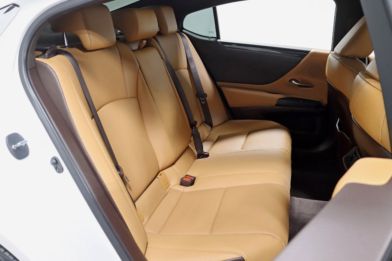 Used 2021 Lexus ES 300h w/ Accessory Package image 27