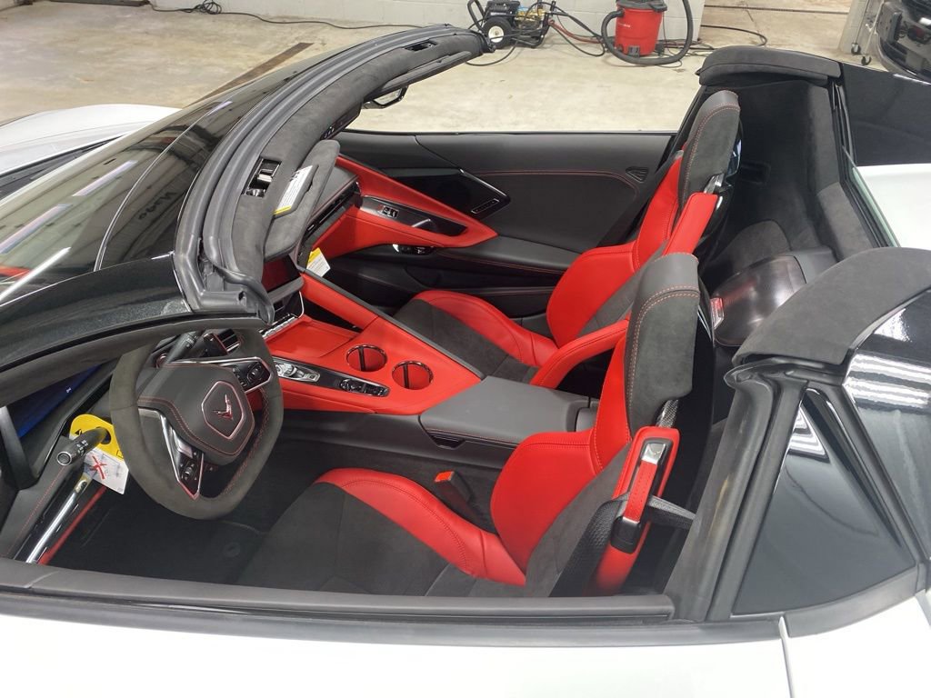 New 2026 Chevrolet Corvette Stingray Premium Conv w/ Z51 Performance Package RWD image 21