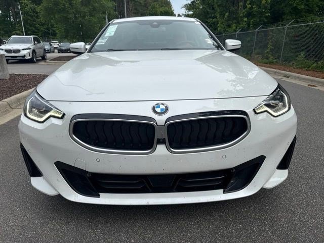 Certified 2025 BMW 230i Coupe w/ Premium Package RWD image 2