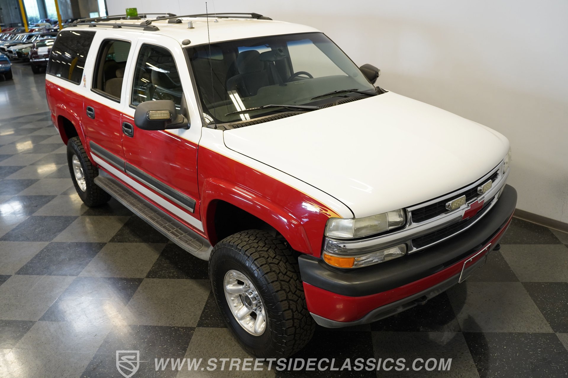 Used 2004 Chevrolet Suburban 2500 AWD/4WD image 36