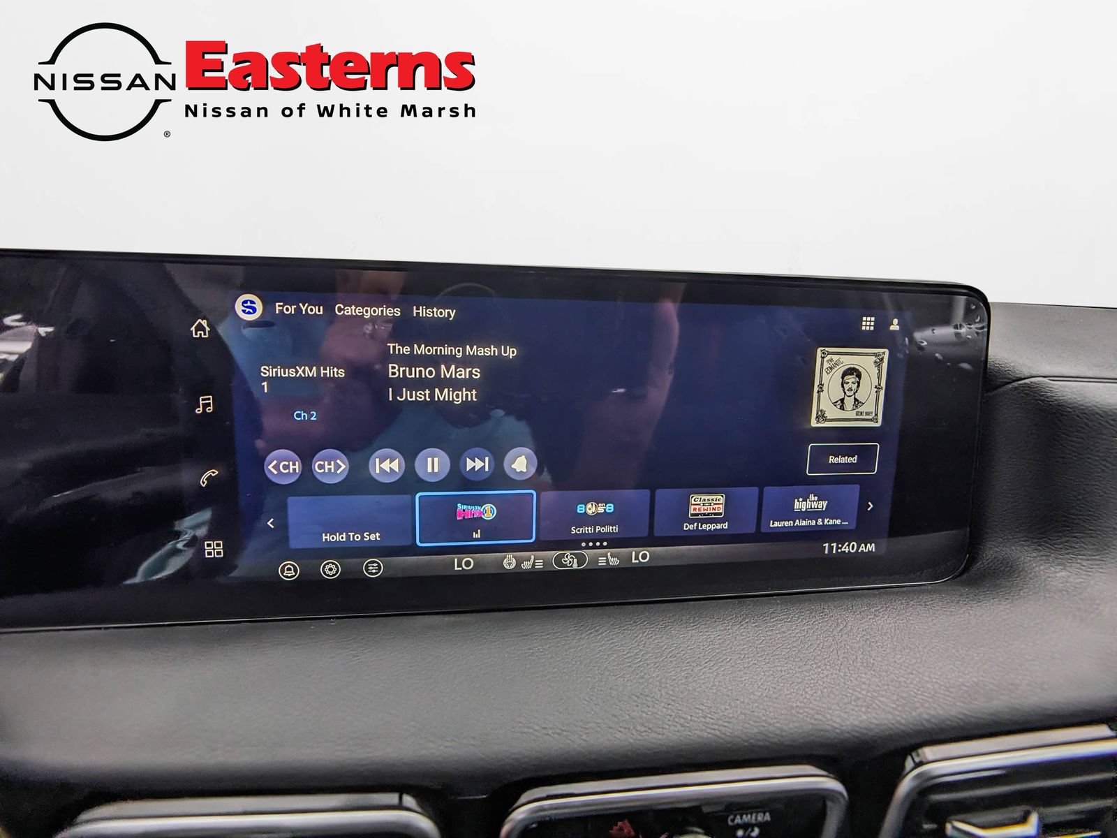 New 2027 Nissan Sentra SR w/ SR Premium Package FWD image 12
