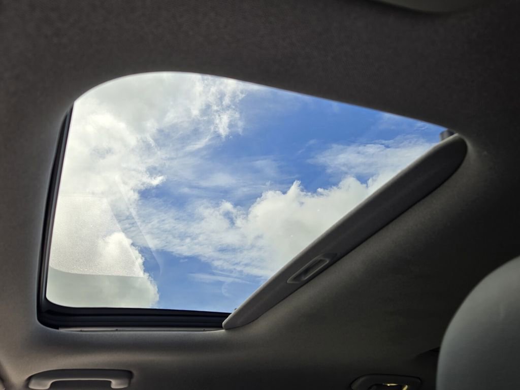 Certified 2026 Hyundai Santa Fe Limited image 17