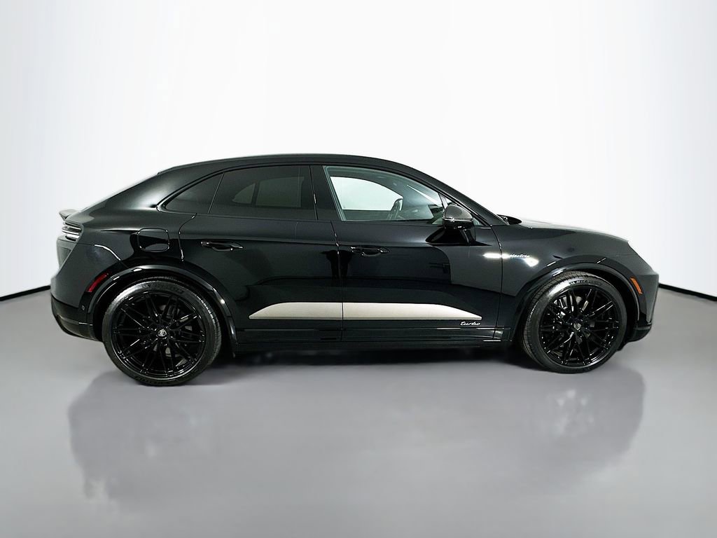 Used 2025 Porsche Macan Turbo Electric image 8