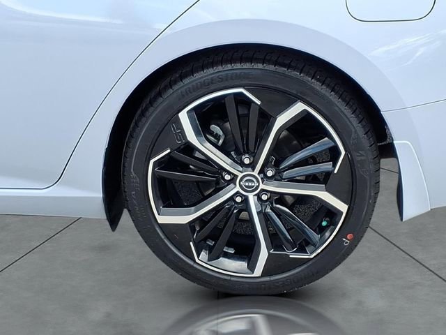 Used 2023 Nissan Altima 2.5 SR w/ SR Premium Package FWD image 4
