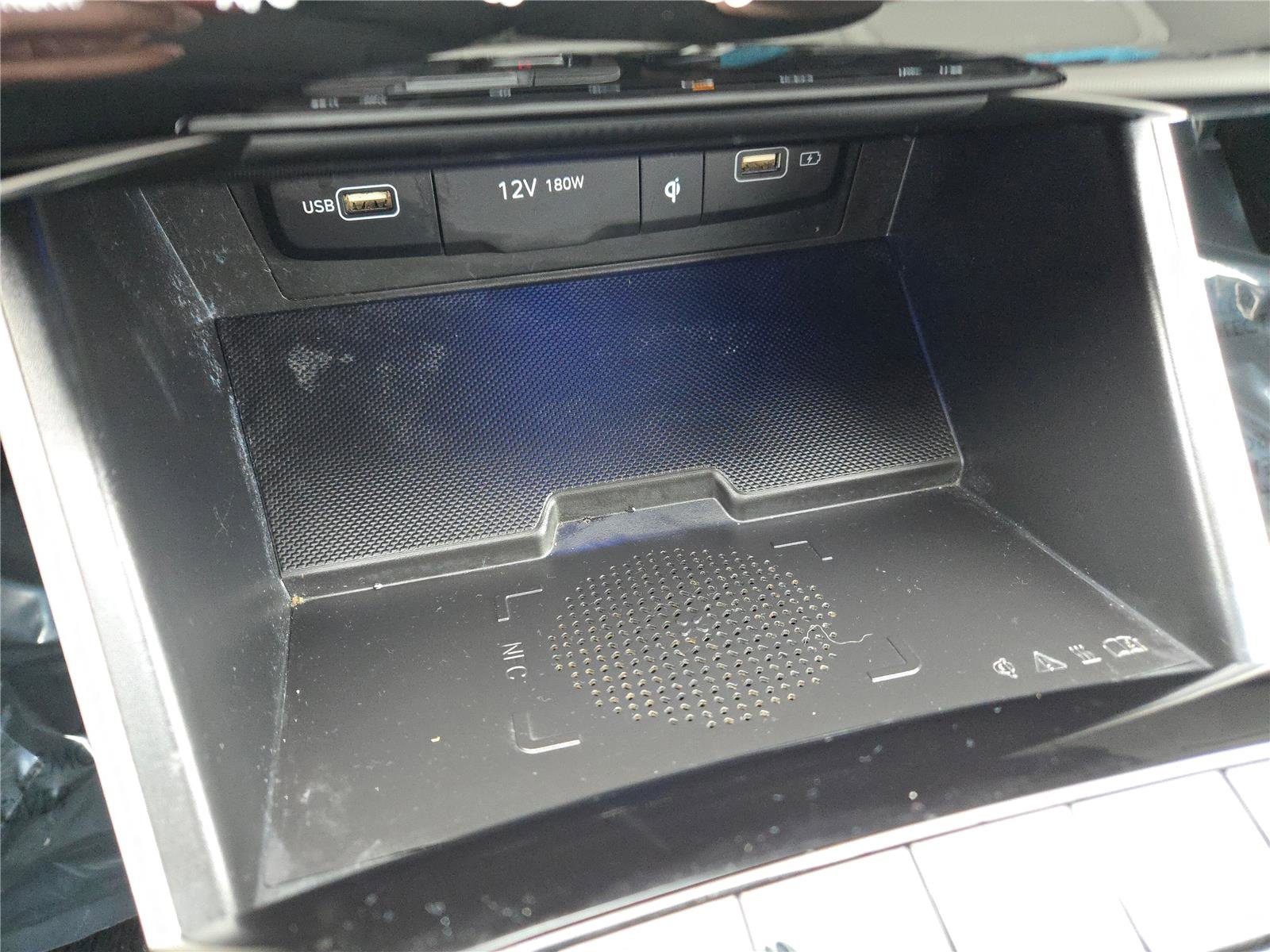 Used 2024 Hyundai Tucson Limited image 32