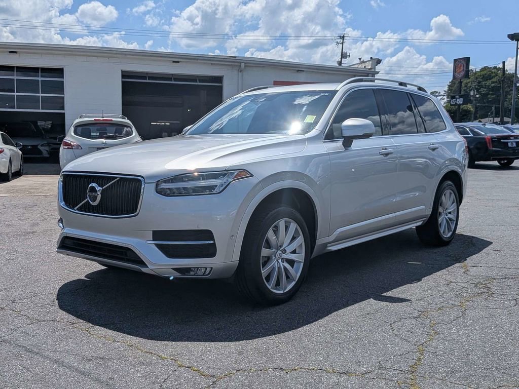 Used 2018 Volvo XC90 T5 Momentum w/ Convenience Package FWD image 8
