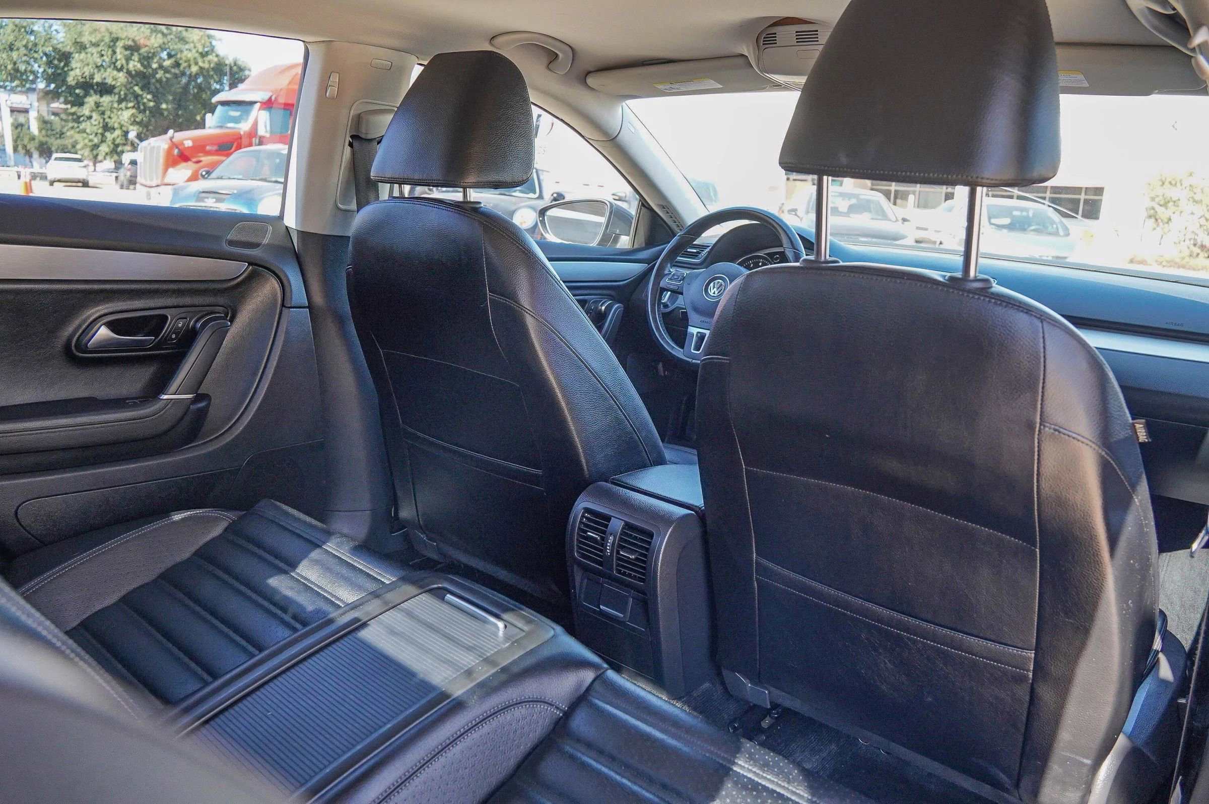 Used 2012 Volkswagen CC Lux Limited image 39