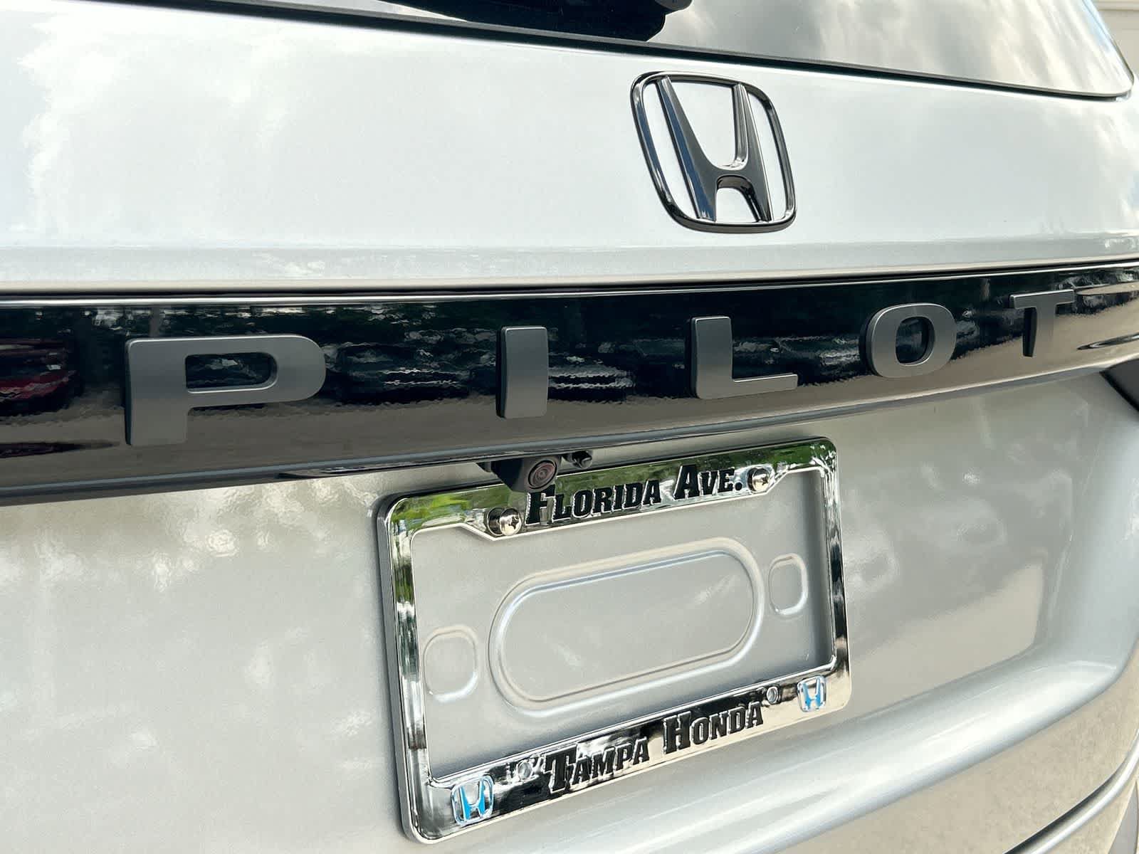 New 2026 Honda Pilot EX-L image 8