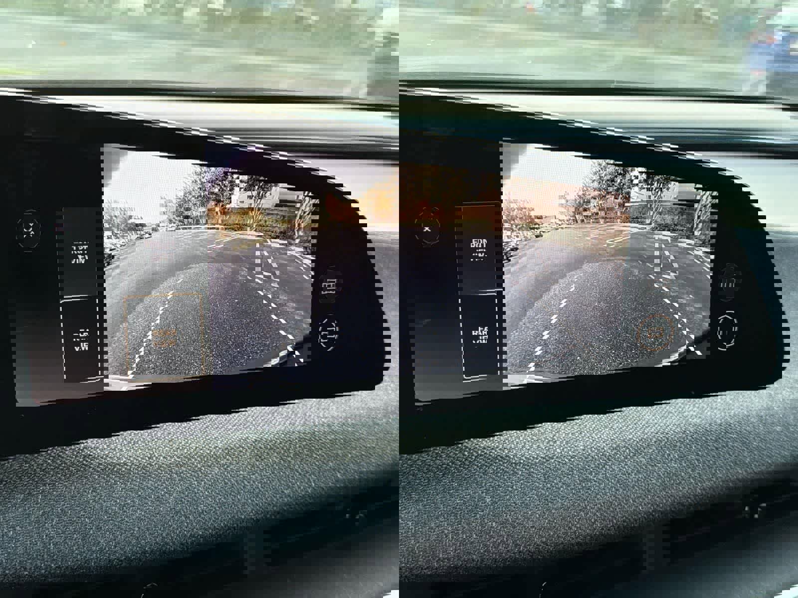 Used 2024 Lucid Air Pure image 17