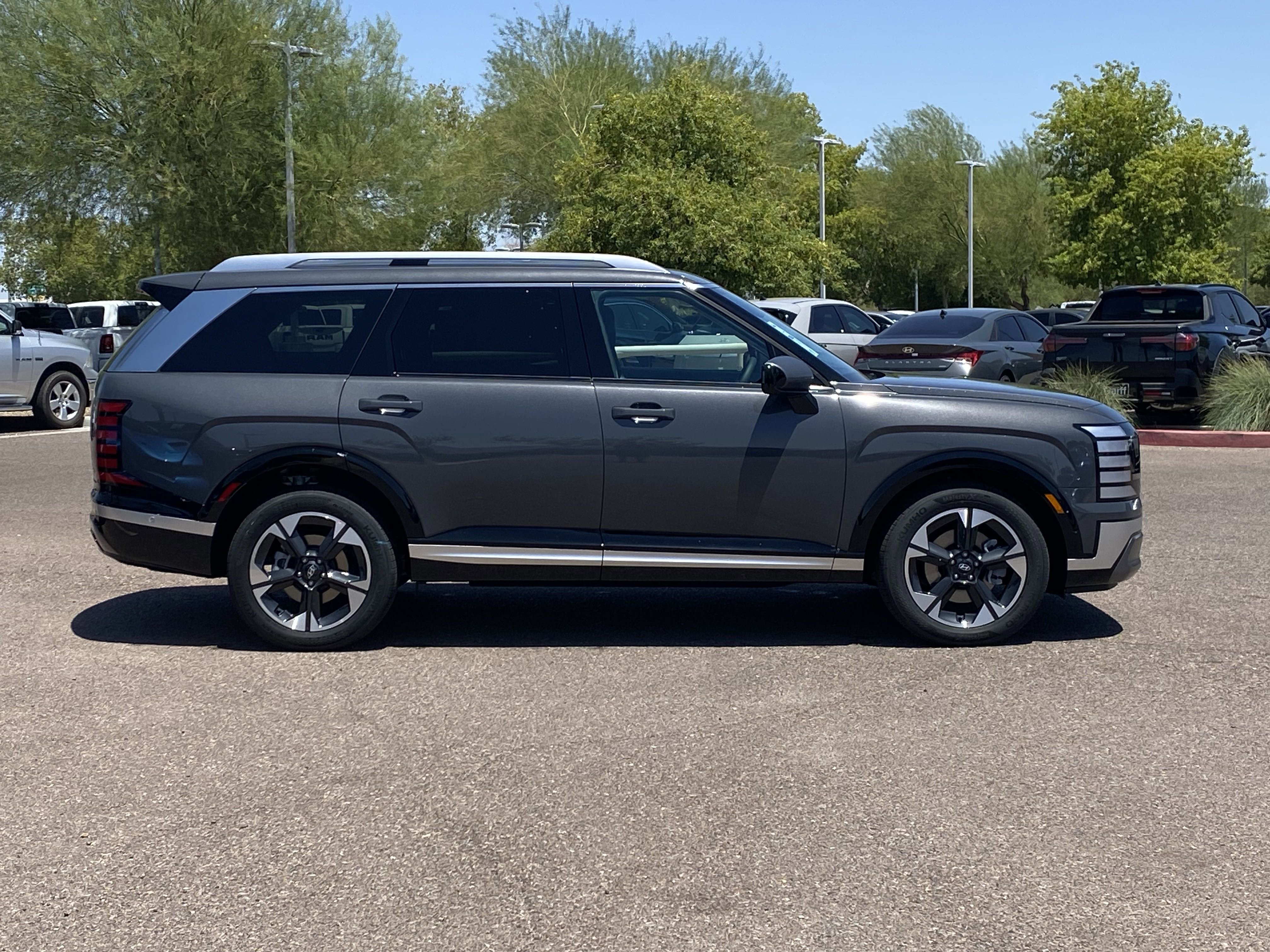 New 2026 Hyundai Palisade Calligraphy image 2