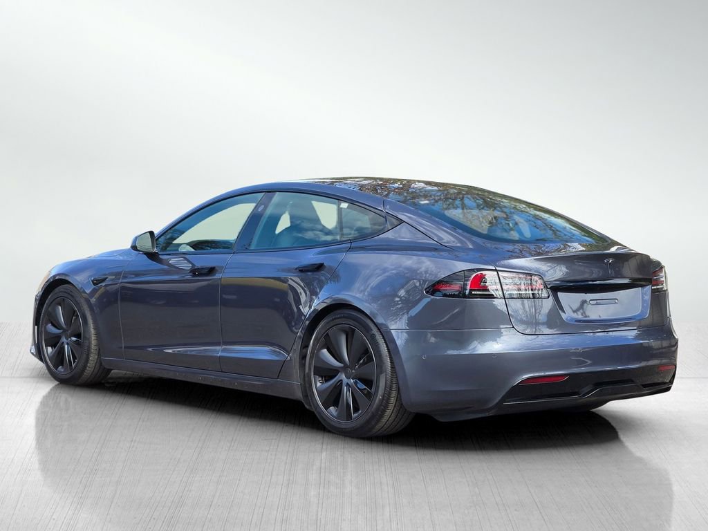 Used 2023 Tesla Model S Standard Range image 6
