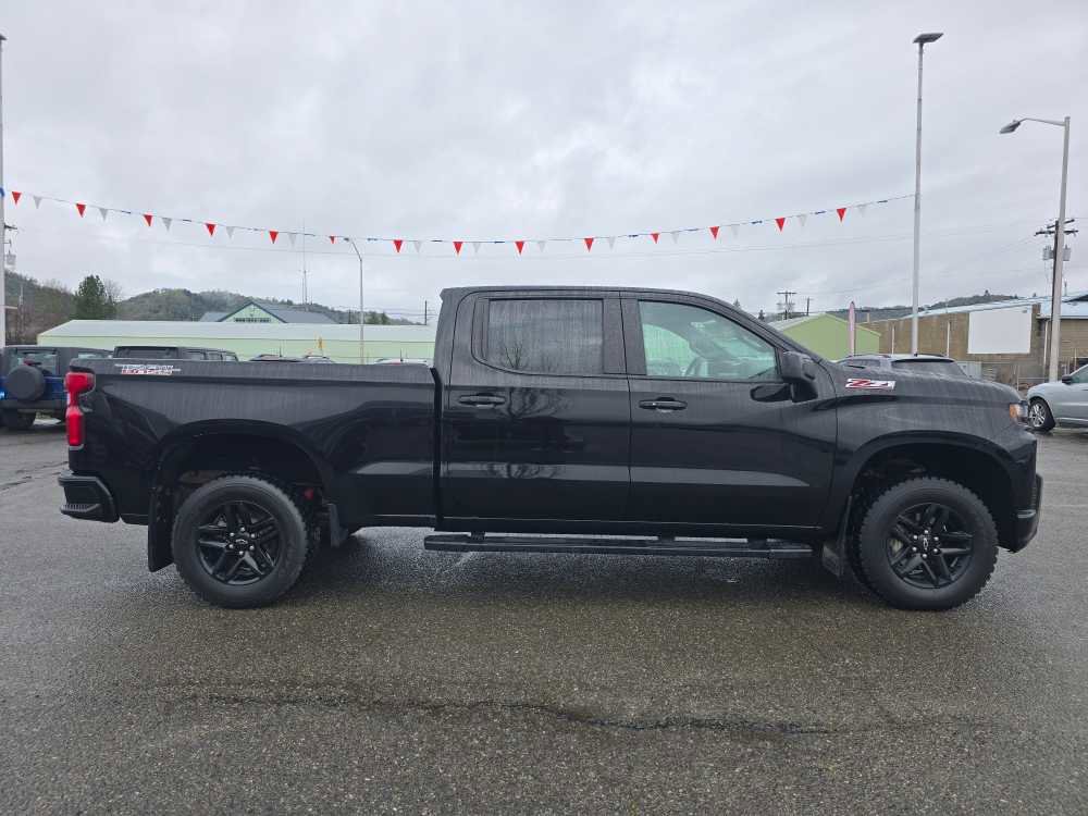 Used 2022 Chevrolet Silverado 1500 LT Trail Boss w/ Bed Protection Package AWD/4WD image 6