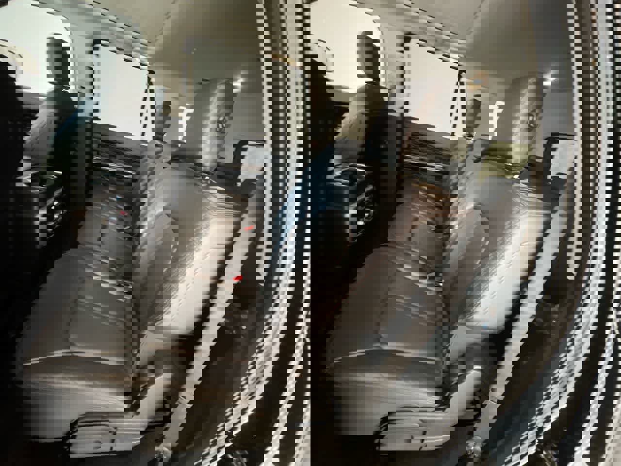 Used 2018 Ford Expedition Platinum AWD/4WD image 23