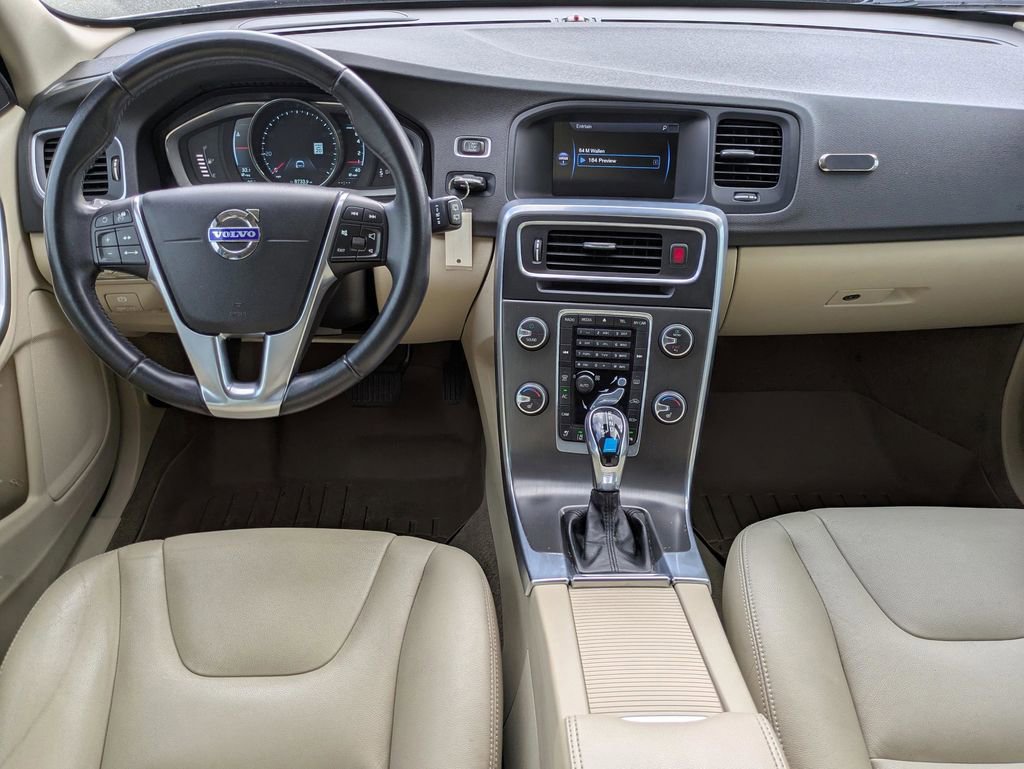 Used 2015 Volvo V60 T5 Premier Plus FWD image 15