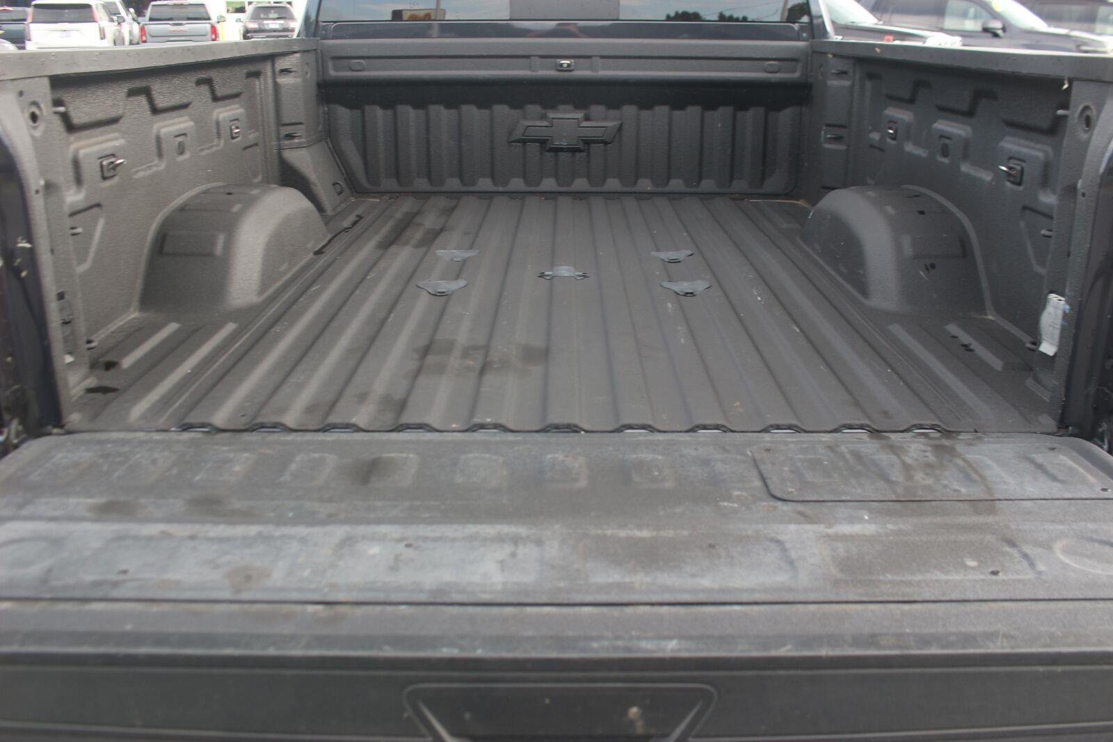 Used 2024 Chevrolet Silverado 2500 LTZ w/ LTZ Convenience Package AWD/4WD image 14