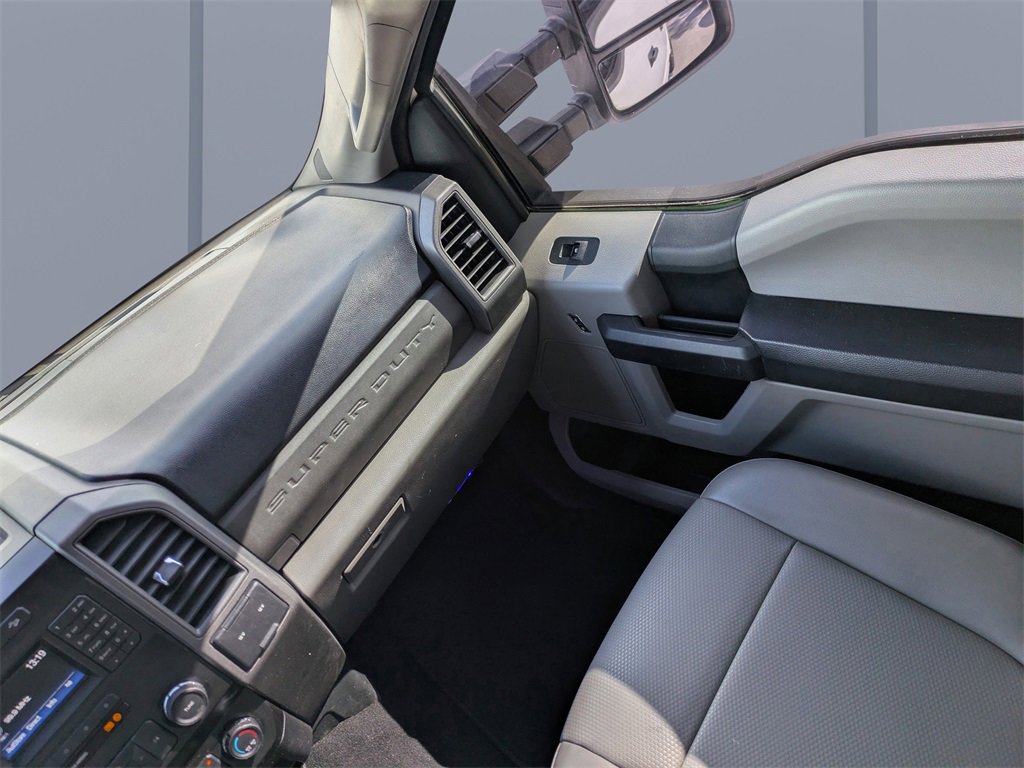 Used 2019 Ford F250 XL w/ STX Appearance Package image 16