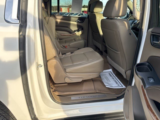 Used 2020 Chevrolet Suburban Premier image 18