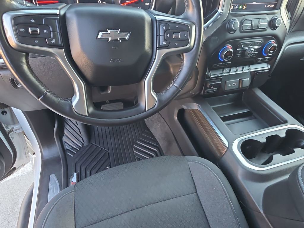 Used 2021 Chevrolet Silverado 1500 LT Trail Boss w/ Bed Protection Package image 11