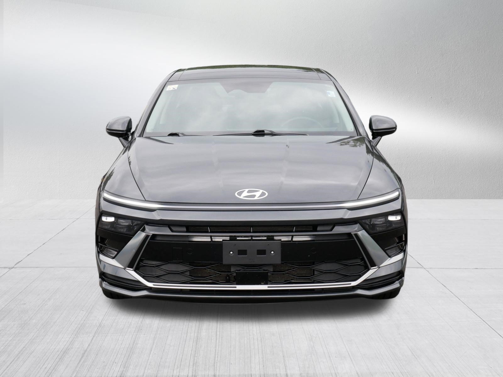 Used 2024 Hyundai Sonata SEL w/ Convenience Package FWD image 2