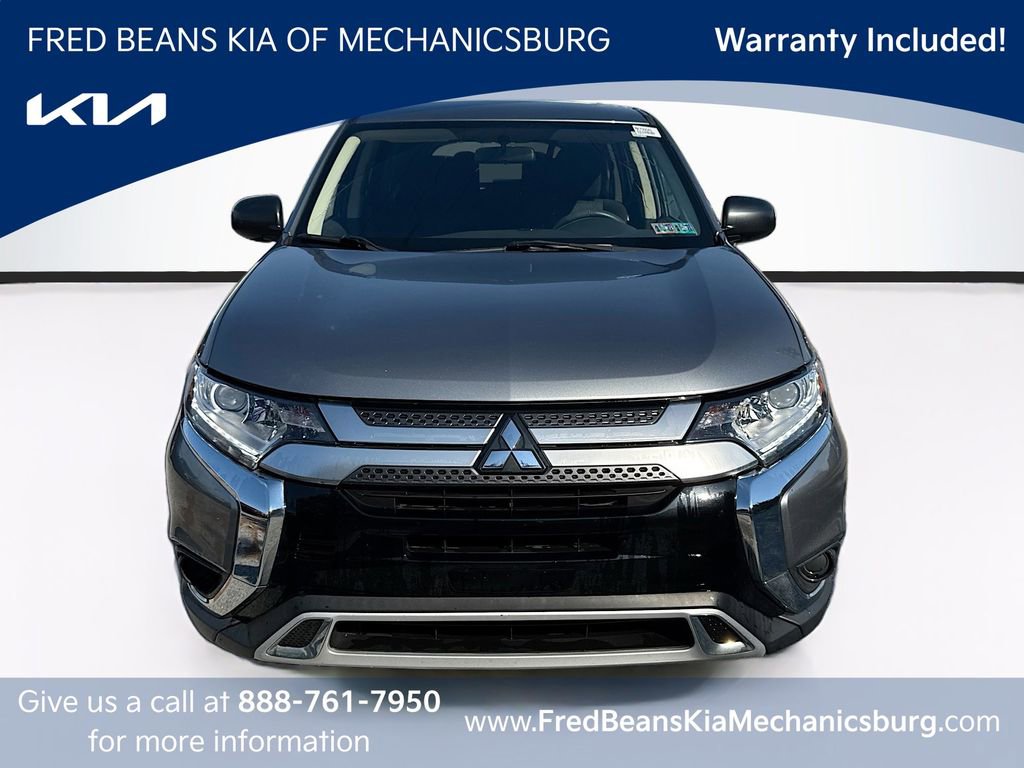 Used 2020 Mitsubishi Outlander ES image 2