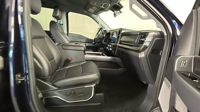 Used 2024 Ford F250 Lariat w/ Sport Appearance Package AWD/4WD image 30