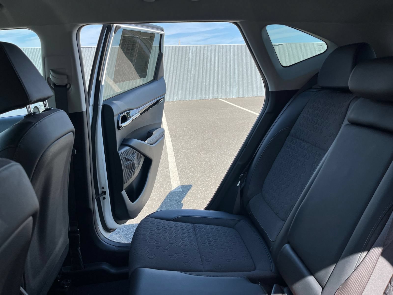 Used 2025 Kia Seltos S FWD image 39