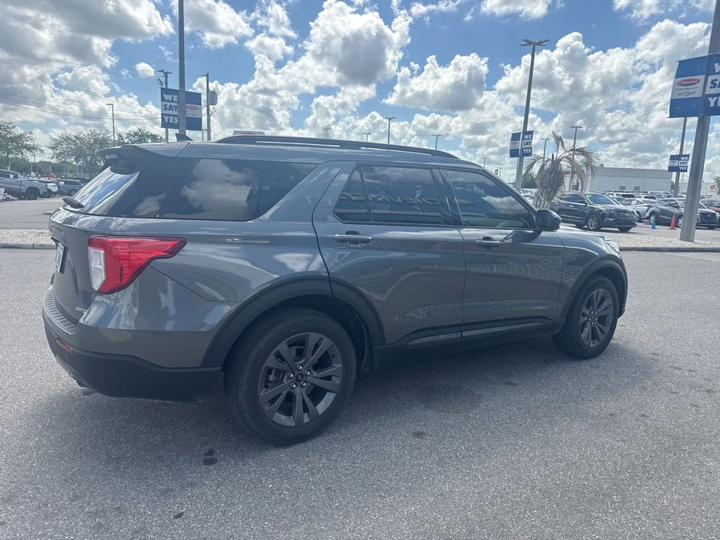 Used 2023 Ford Explorer XLT w/ Equipment Group 202A image 6