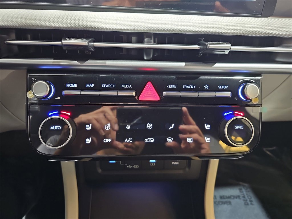 New 2026 Hyundai Tucson Limited image 24