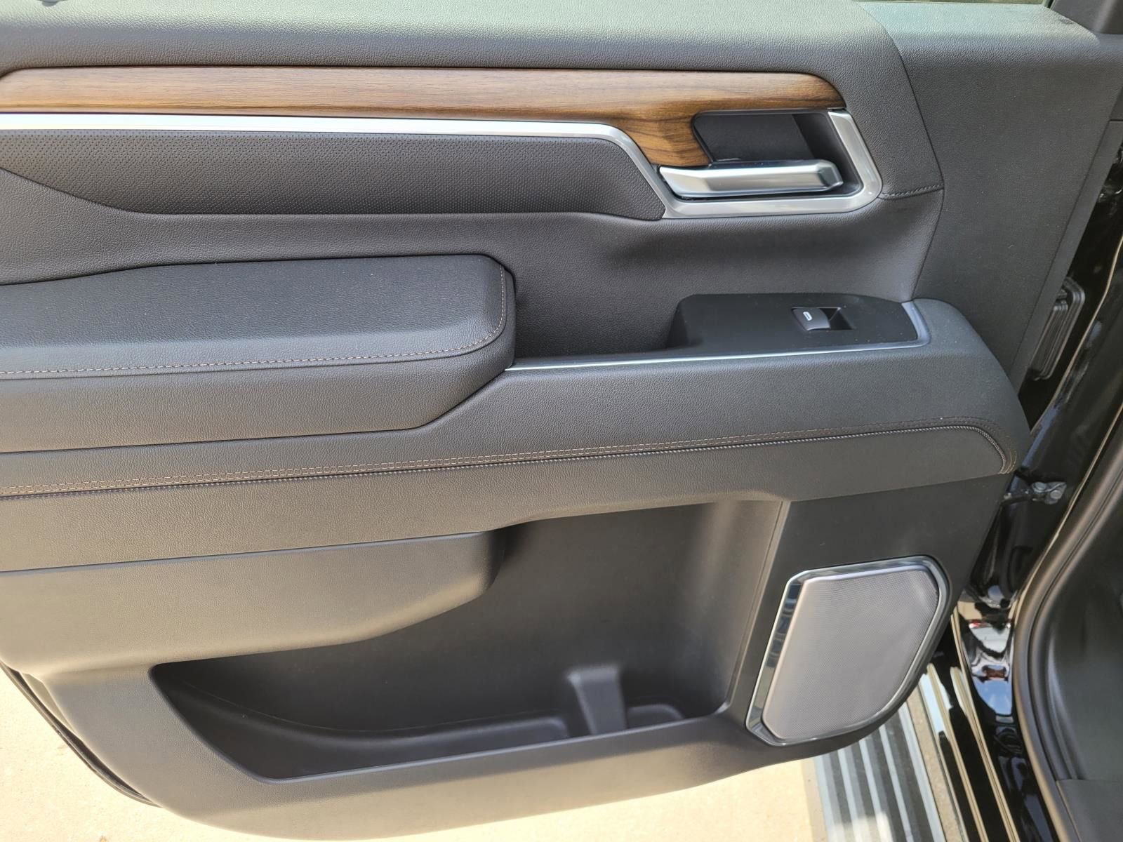 New 2026 Chevrolet Silverado 3500 High Country w/ High Country Premium Package image 8