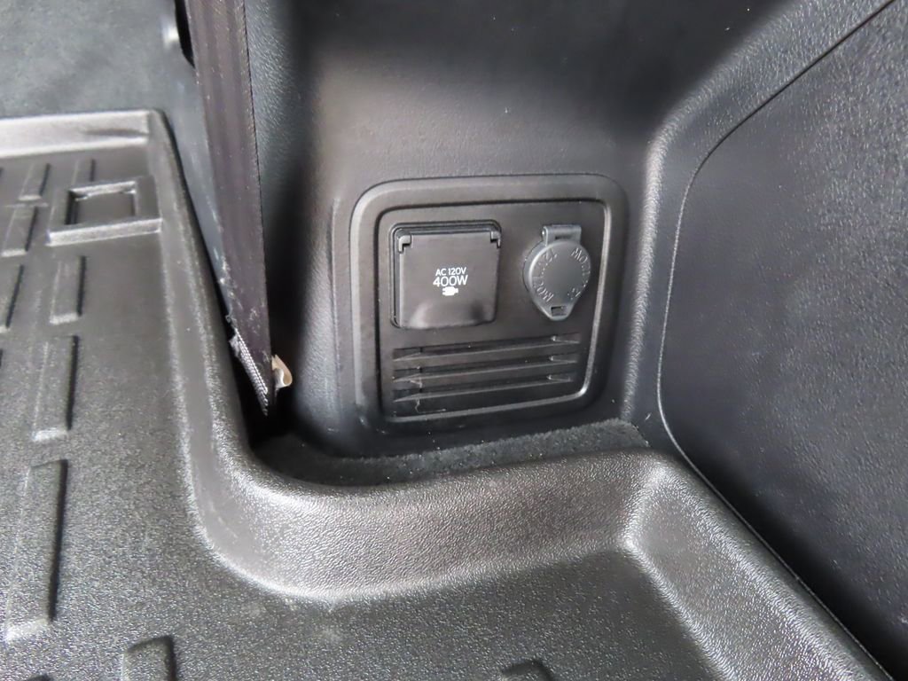 Used 2023 Toyota 4Runner SR5 image 16