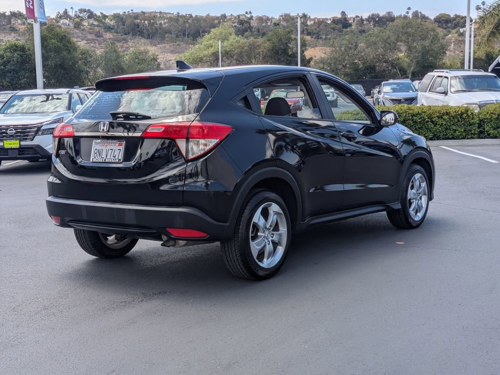 Used 2019 Honda HR-V LX image 9
