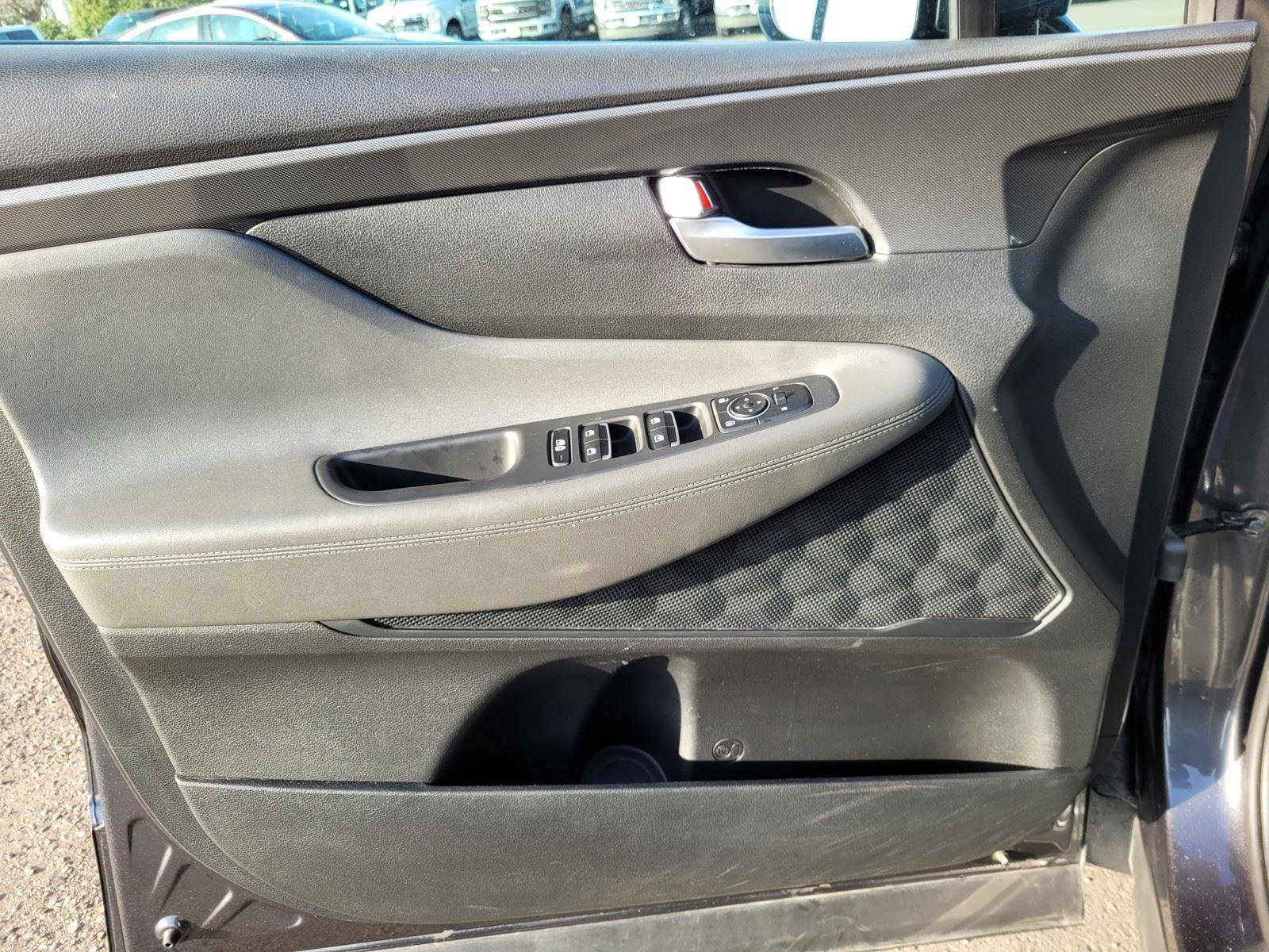 Used 2023 Hyundai Santa Fe SEL image 23